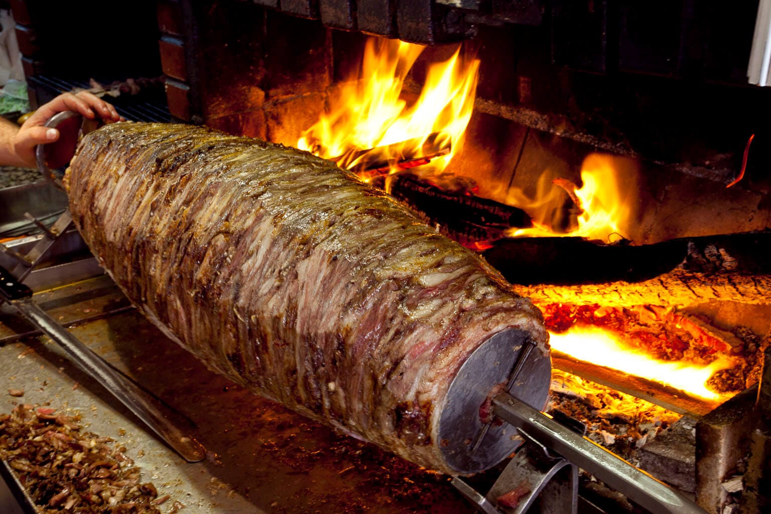 Türkischer Kebab nach der Stadt Erzurum - Cağ Kebabı