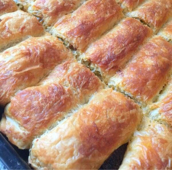 Börek mit Porree und Hackfleisch - Pırasalı Kıymalı Börek