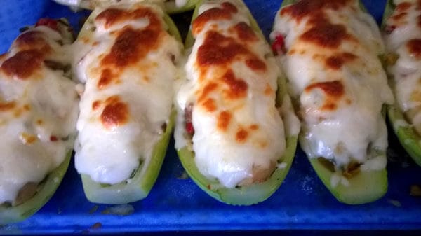 Hähnchen und Zucchini aus dem Ofen - Fırında Tavuklu Kabak